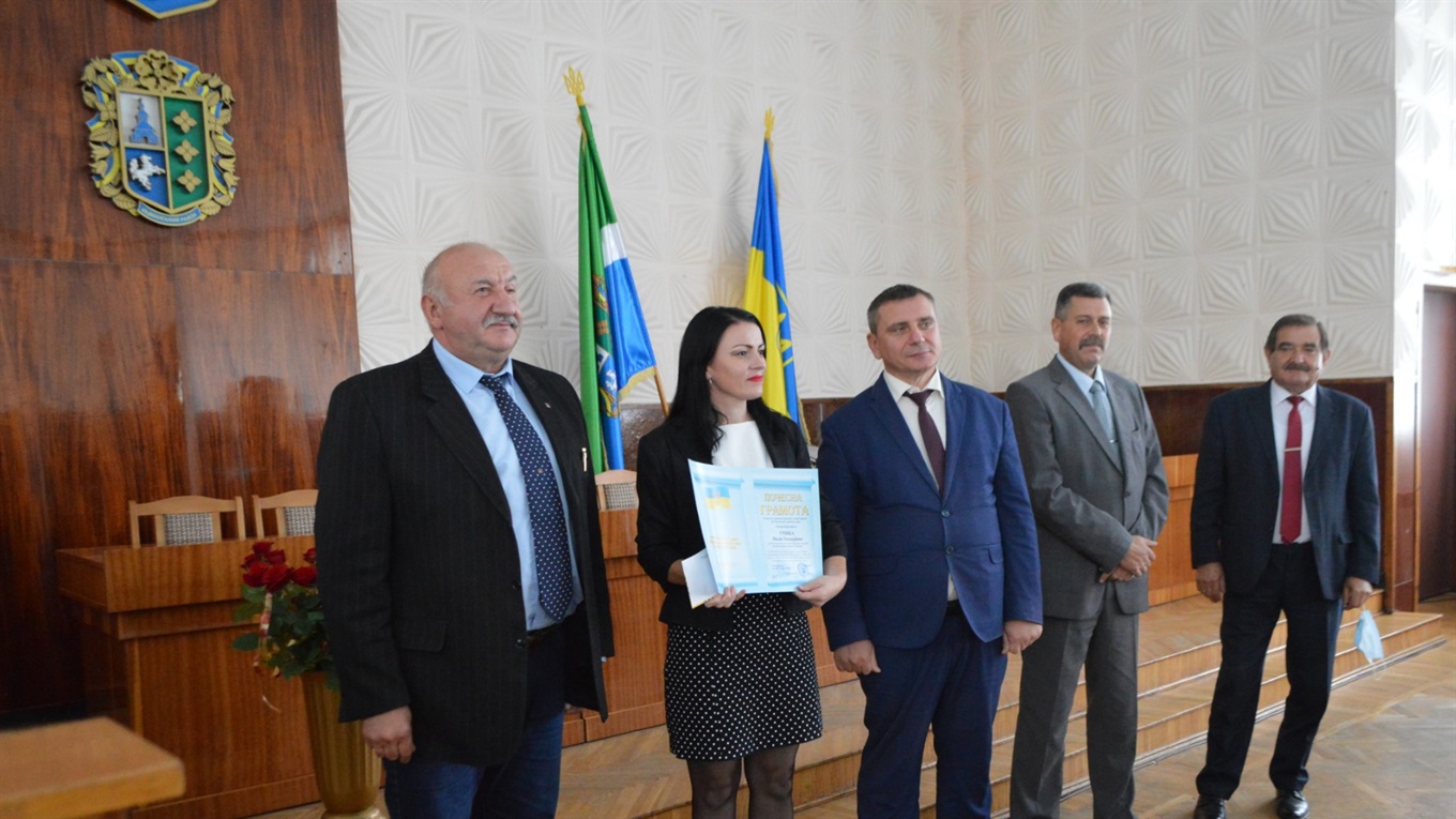 Із професійним святом привітали освітян Кіцманського району