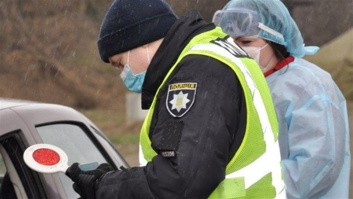 Про режим в’їзду, окрему лікарню і тести — на Хмельниччині посилюють протиепідемічні заходи
