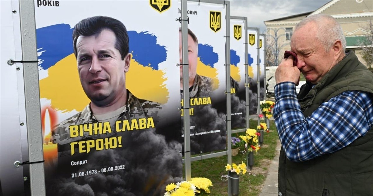 На Звягельщині відкрили Алею Памʼяті Воїнам-односельцям, що полягли за мир в Україні