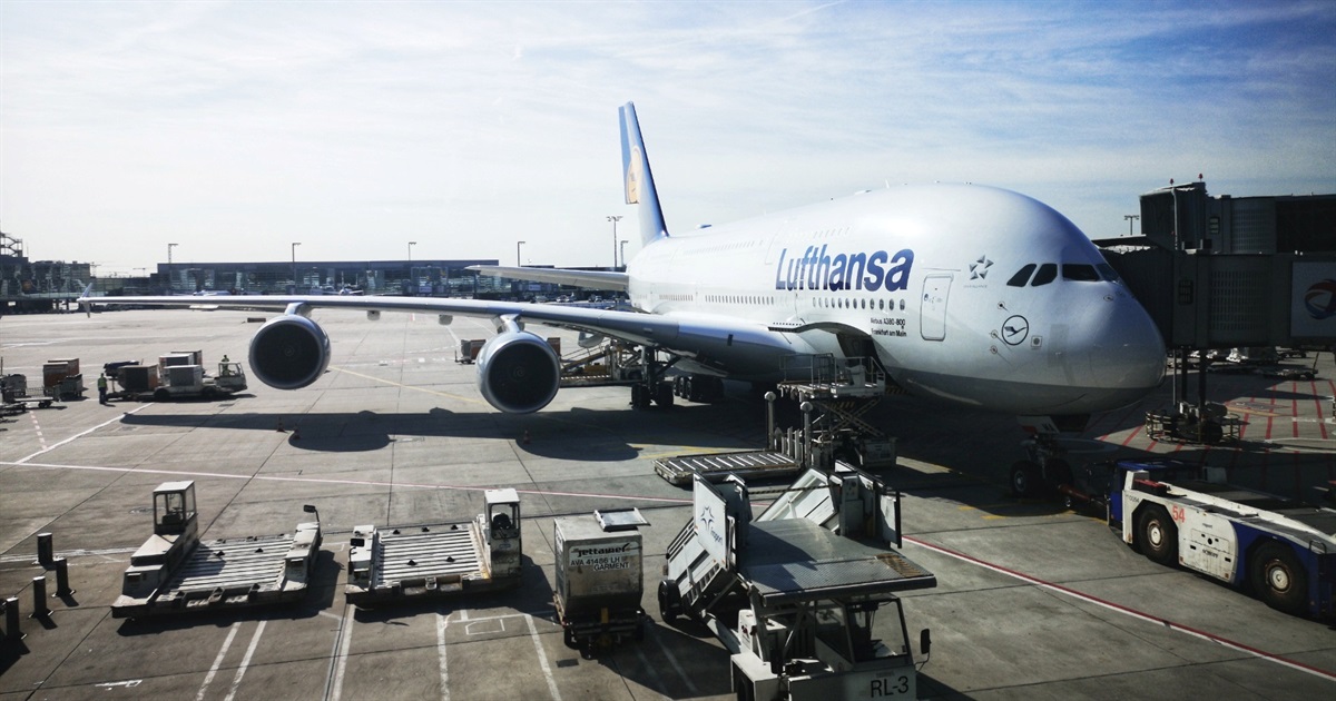 Компанія Lufthansa припиняє польоти до та з України. Її рейси частково виконуватиме МАУ
