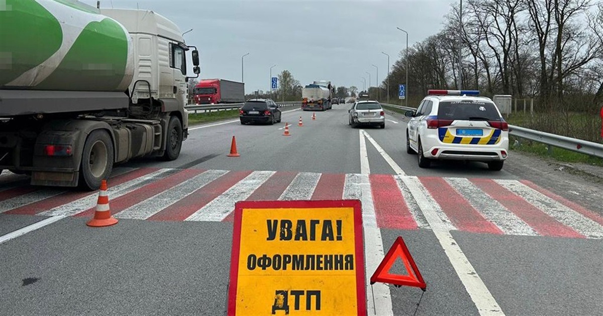 Звягелянин на пішохідному переході на трасі наїхав автівкою на 4-річну дівчинку