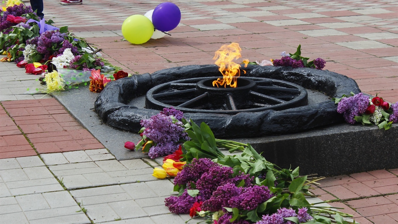 Пам’ятаємо і славимо: в Попасній відбувся урочистий мітинг до Дня Перемоги
