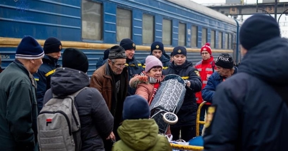 За тиждень з Донеччини евакуювали 600 людей. Скільки цивільних залишається у зоні бойових дій