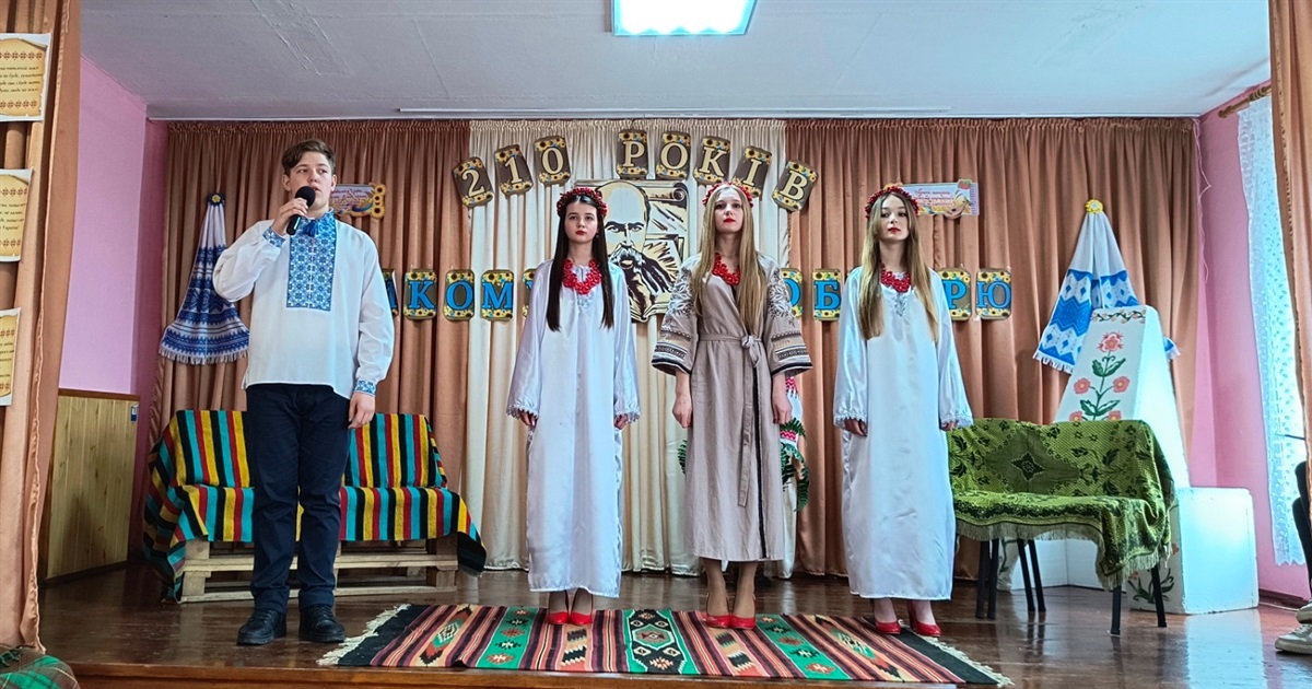 «Борітеся – поборете!»: у Нагірянській громаді відбувся конкурс читців Шевченкового слова
