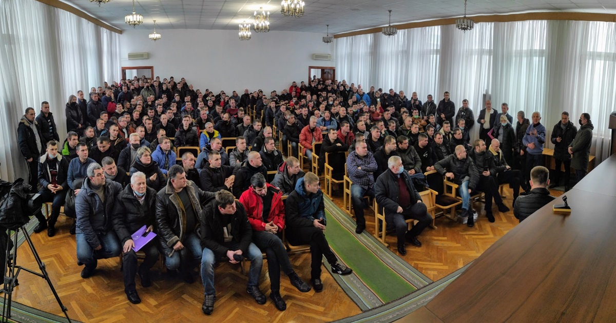 "Не треба мені тих нових доріг, дайте краще зарплату", – шахтарі Червонограда знову страйкують