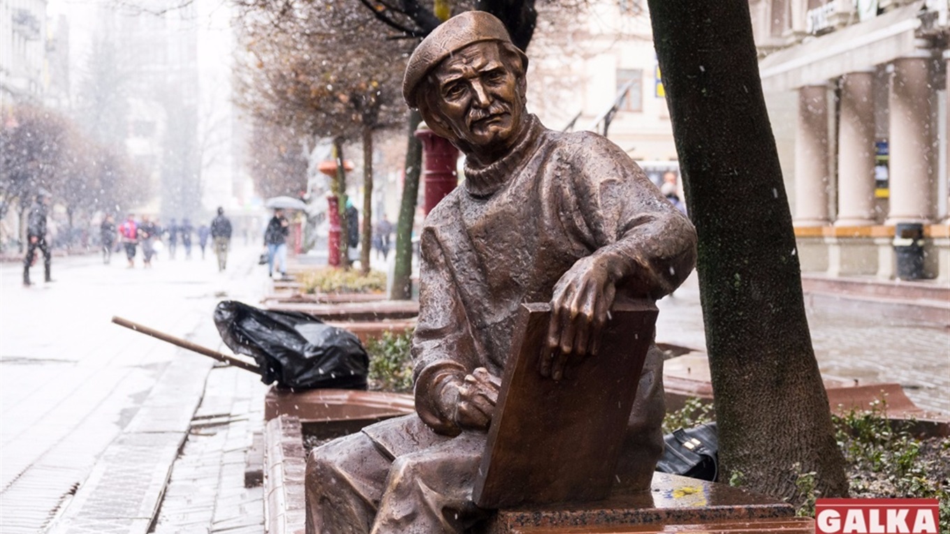 В Івано-Франківську встановили пам’ятник художнику, дисиденту - Опанасу Заливасі