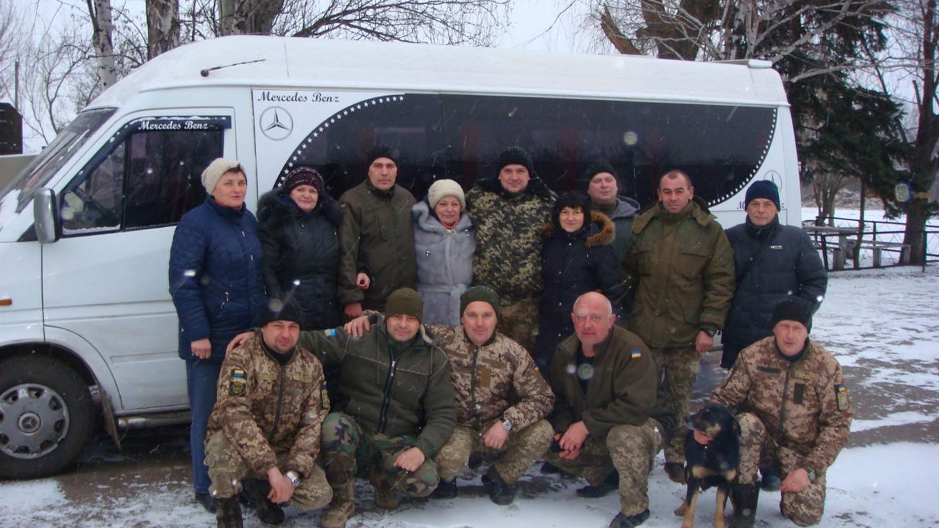 Журналісти телеканалу «1+1» зафільмували волонтерів зі Старокостянтинова