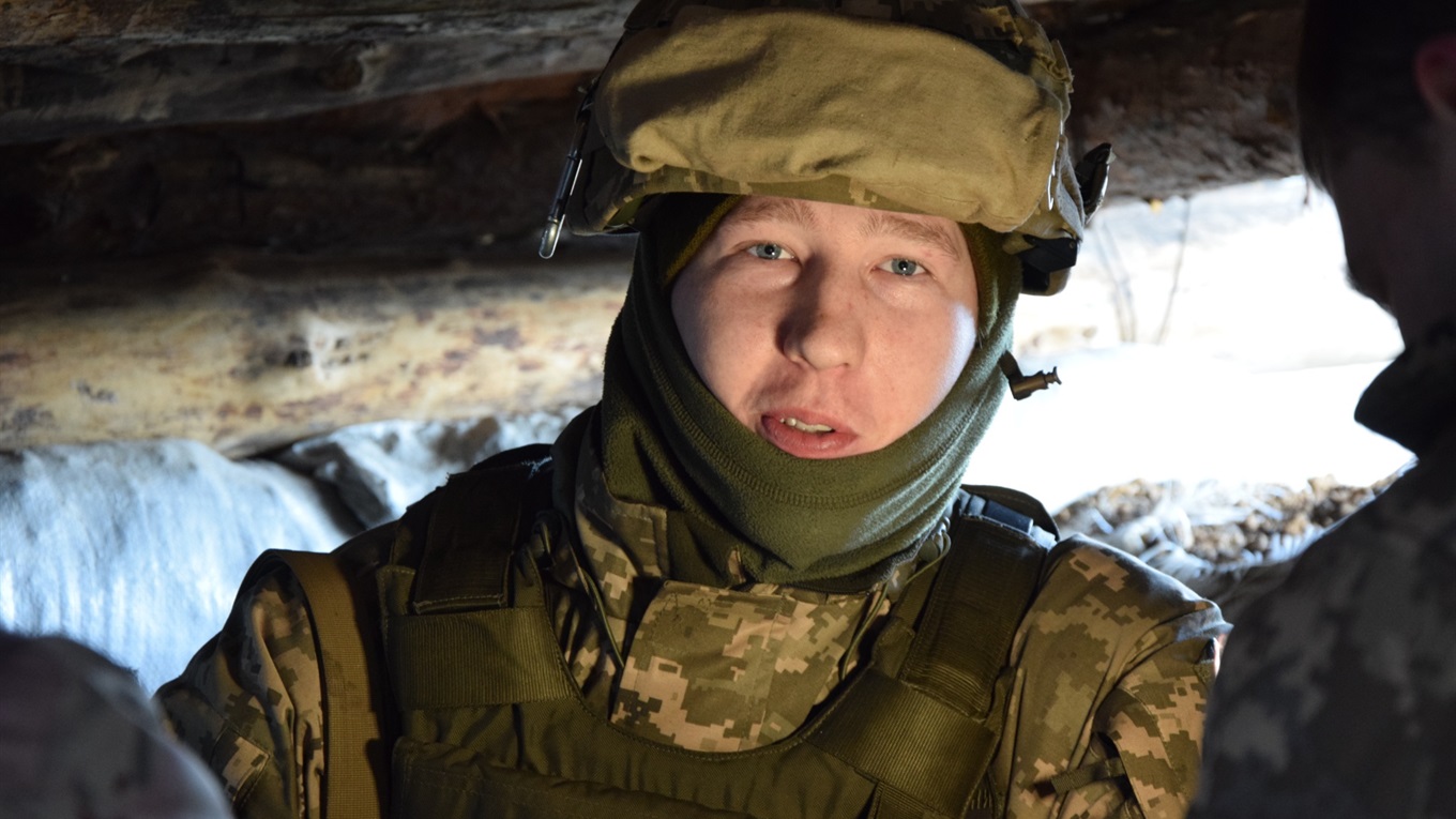 "На Майдані, кричати про любов до України легше, ніж захищати свою землю зі зброєю"