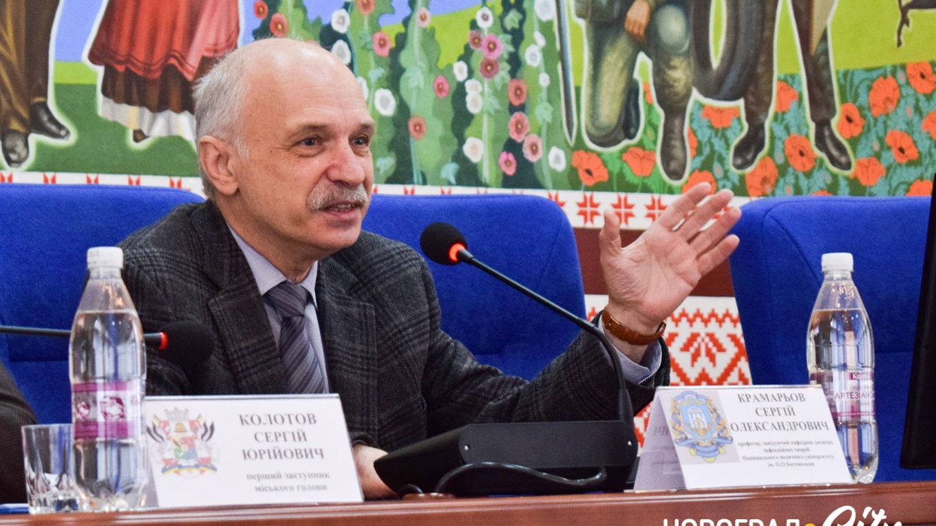 Крамарьов: "Де мова йде про національну безпеку – питання демократії відходять на задній план"