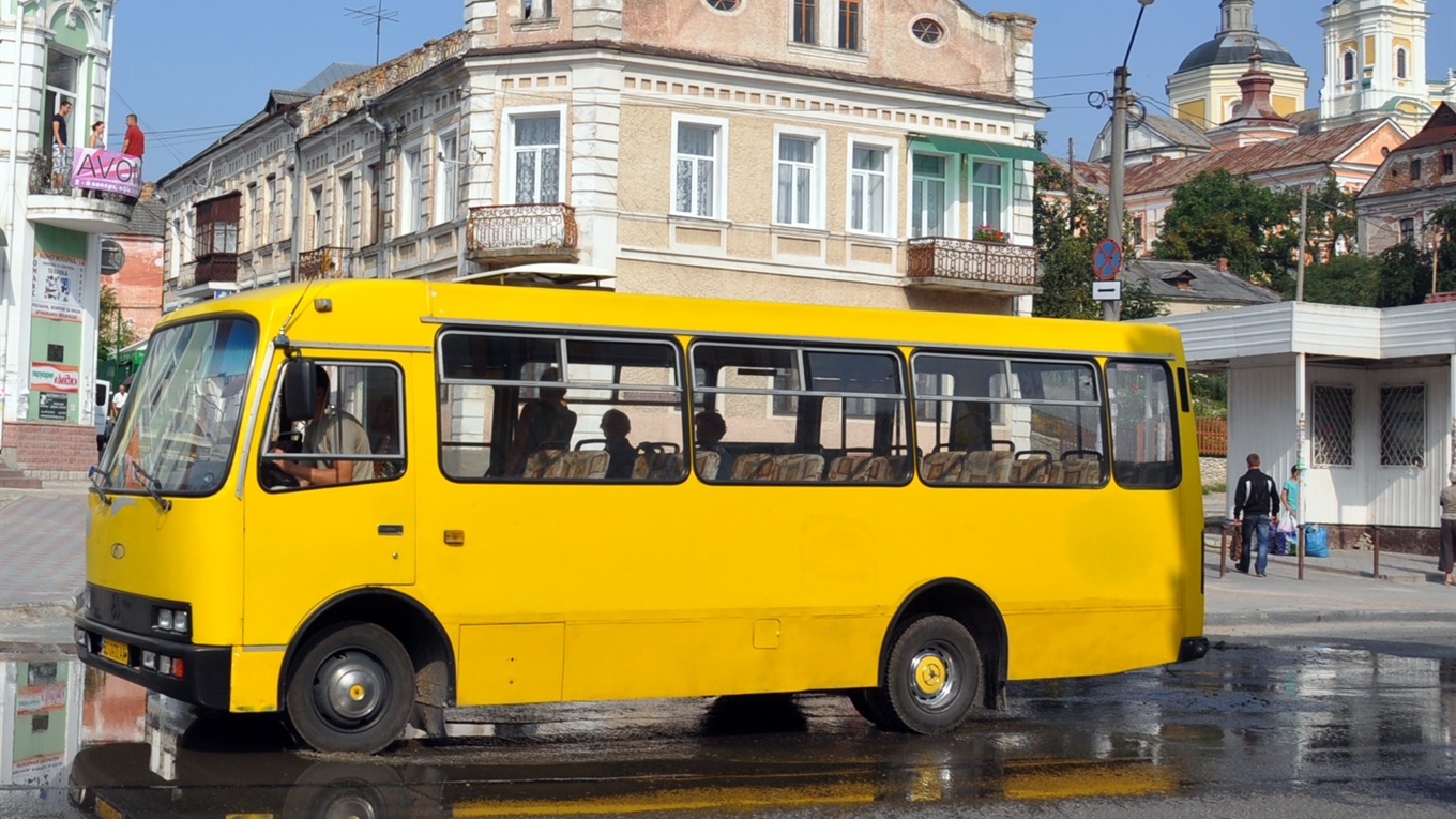 То чи зростуть тарифи на проїзд у Кременці: скільки осіб підписали петицію 