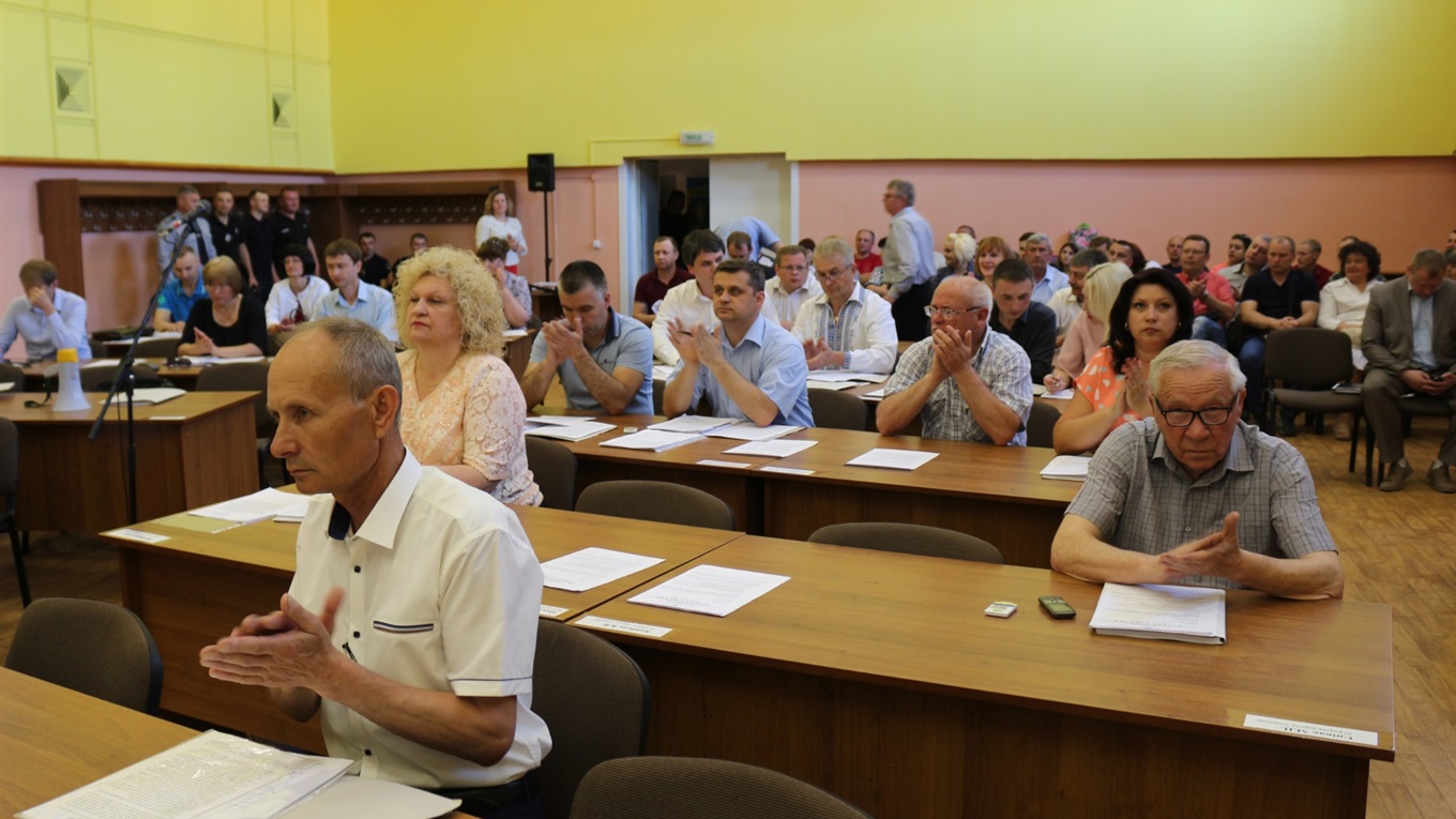 Новини за 30 квітня - 6 травня: сесія у новому приміщенні, перемоги у змаганнях та посівна у районі