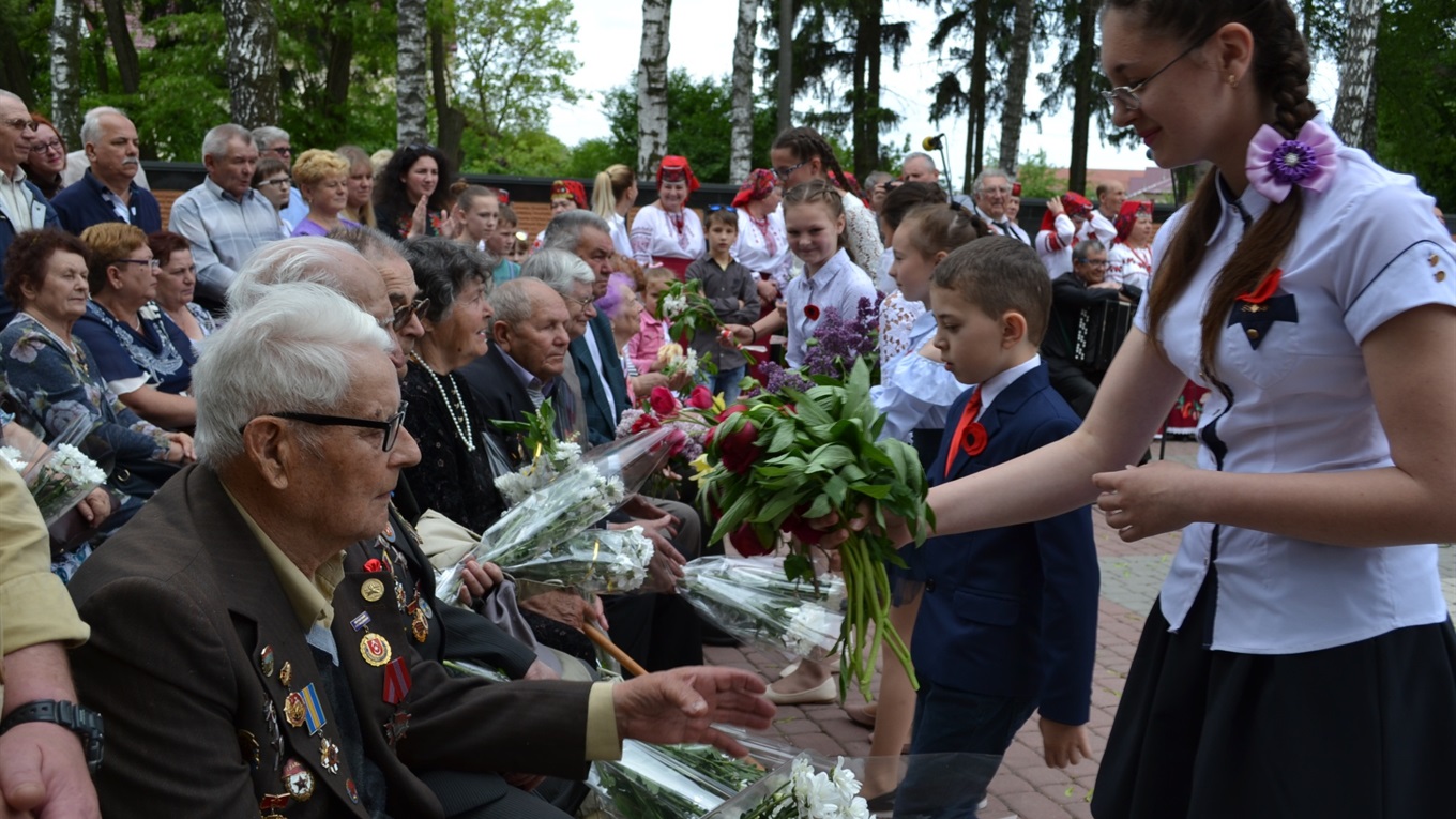 Старокостянтинівці відзначили 73 річницю Перемоги. Як це було. Фоторепортаж
