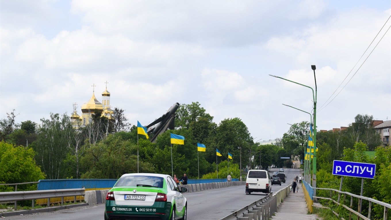 Житомирський міст у Новограді відремонтують до кінця літа