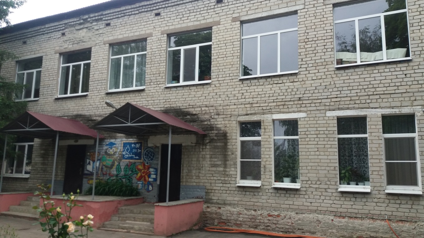 З дитсадка «Журавка» хотіли виселити школярів. Через це виник конфлікт між районною і міською владою