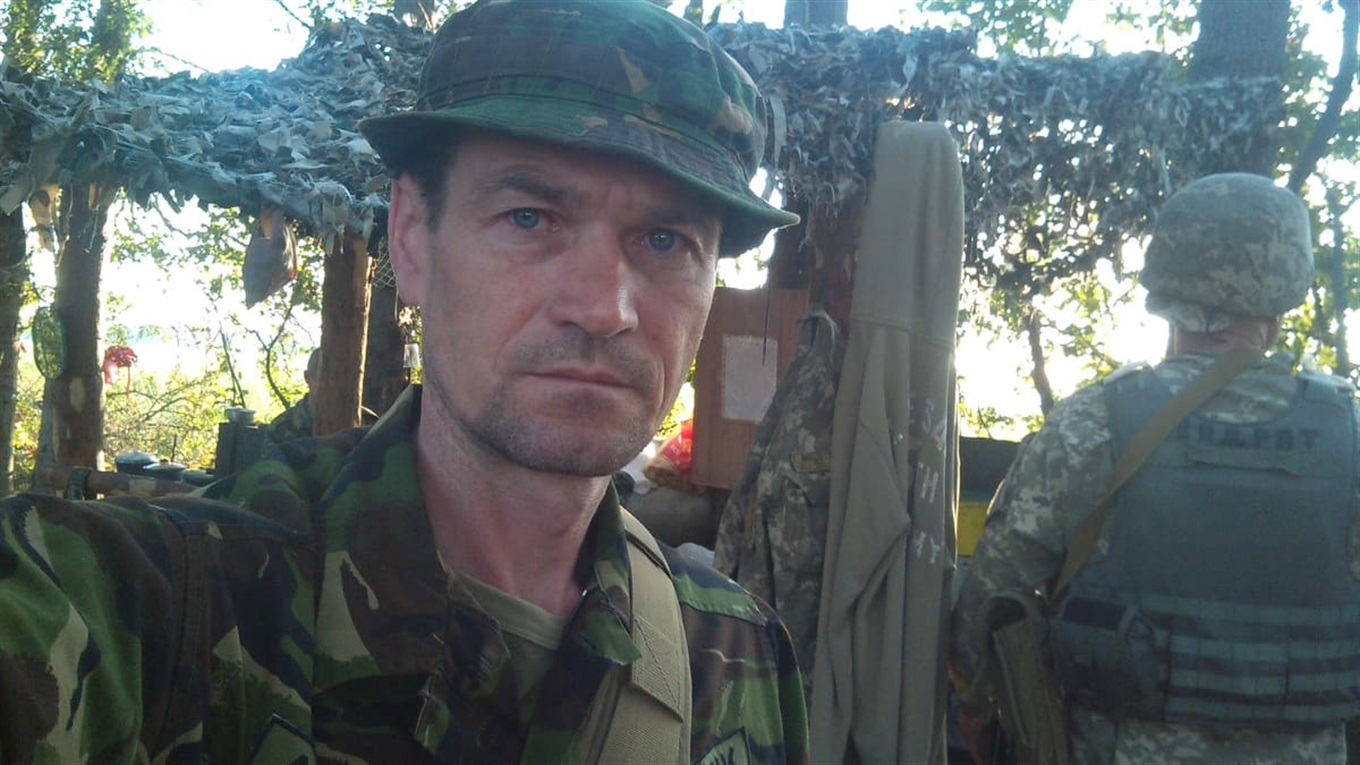 Волонтер з Волновахи отримав відзнаку президента: відео