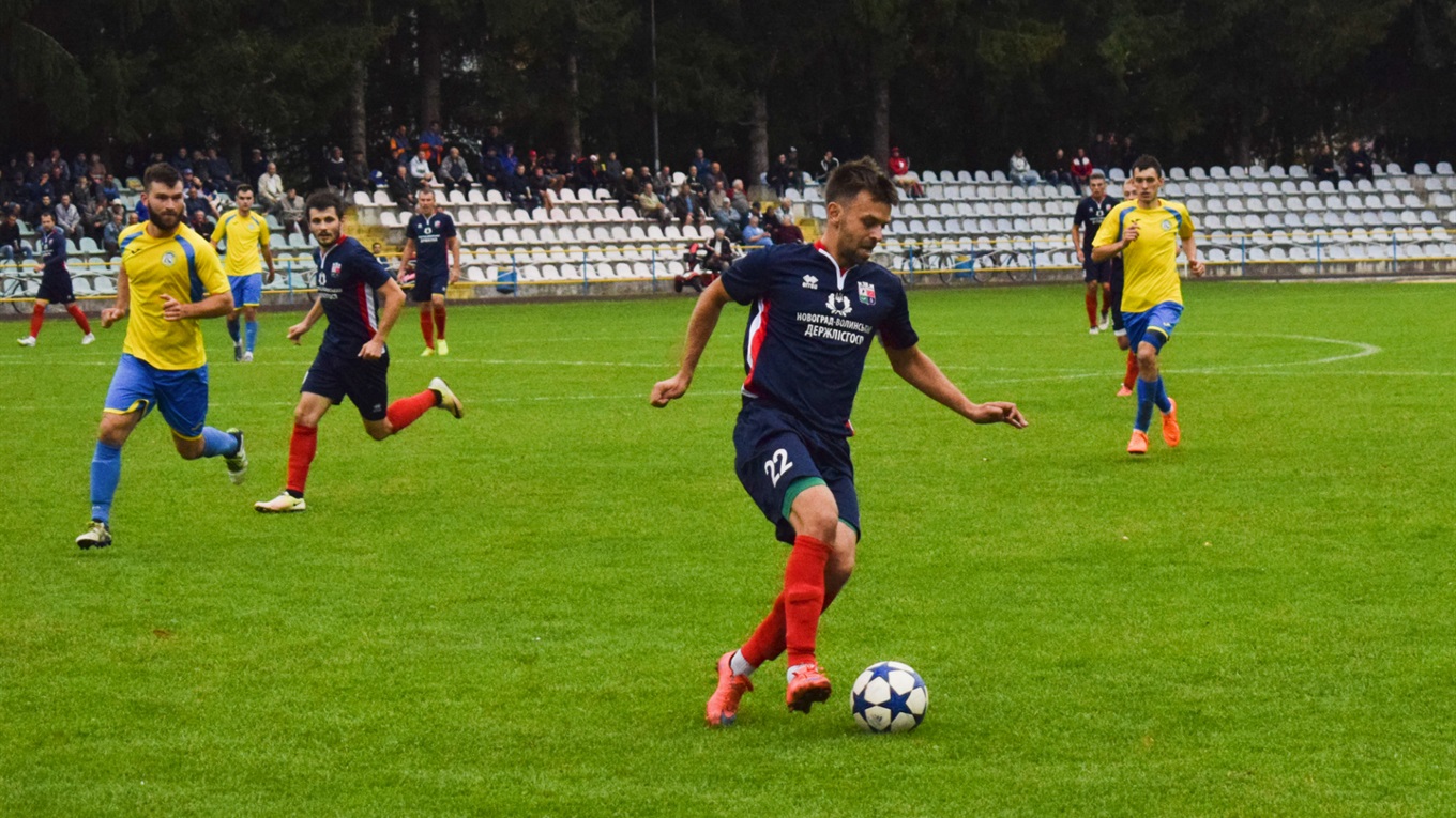 Чемпіонські амбіції: "Звягель" удома громить конкурента у боротьбі за перше місце
