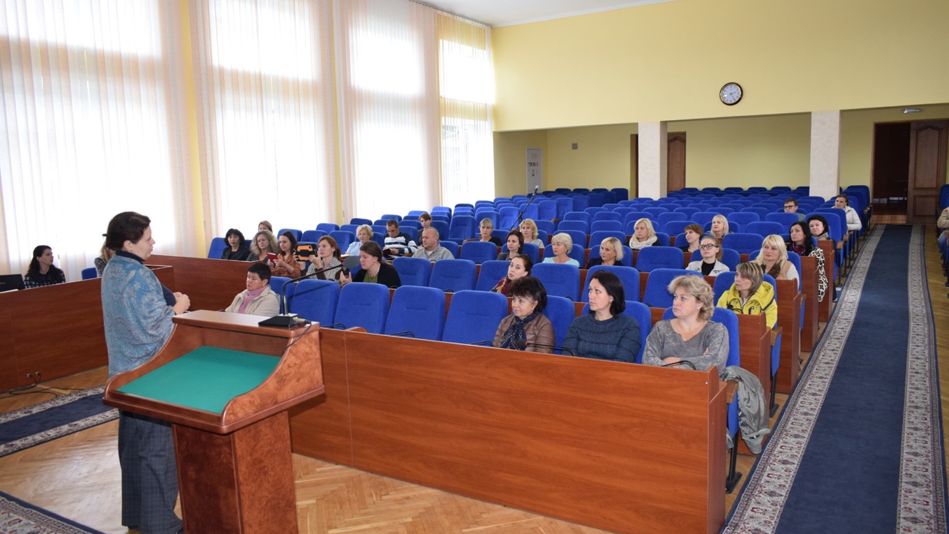 В Новограді активні громадяни вчилися шукати кошти для міста
