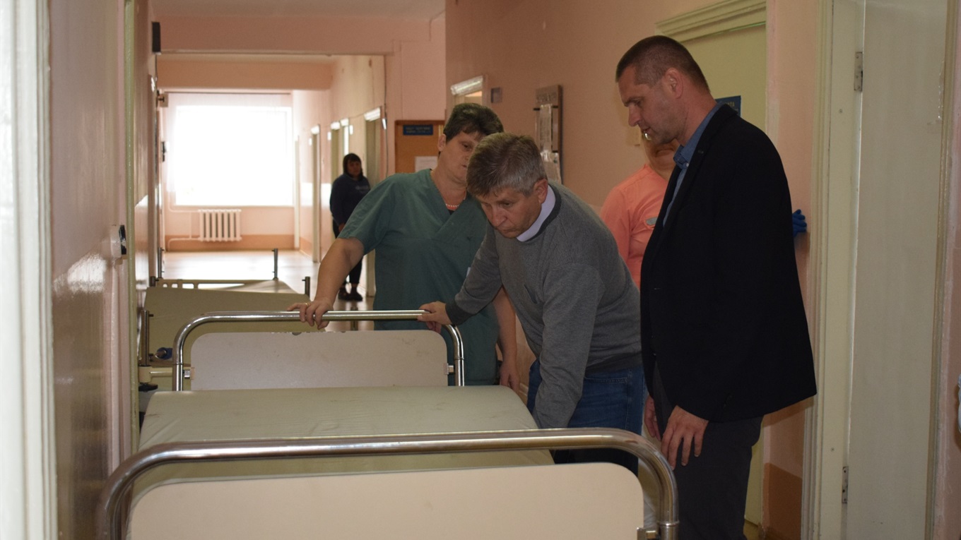 У Новограді мешканці міста зібрали кошти на 8 ліжок для ТМО
