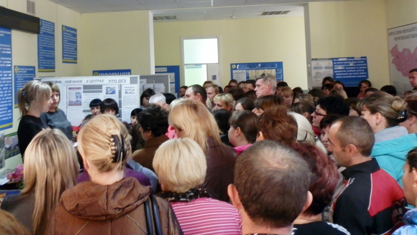 У Мені готуються до відкриття першого в місті супермаркета