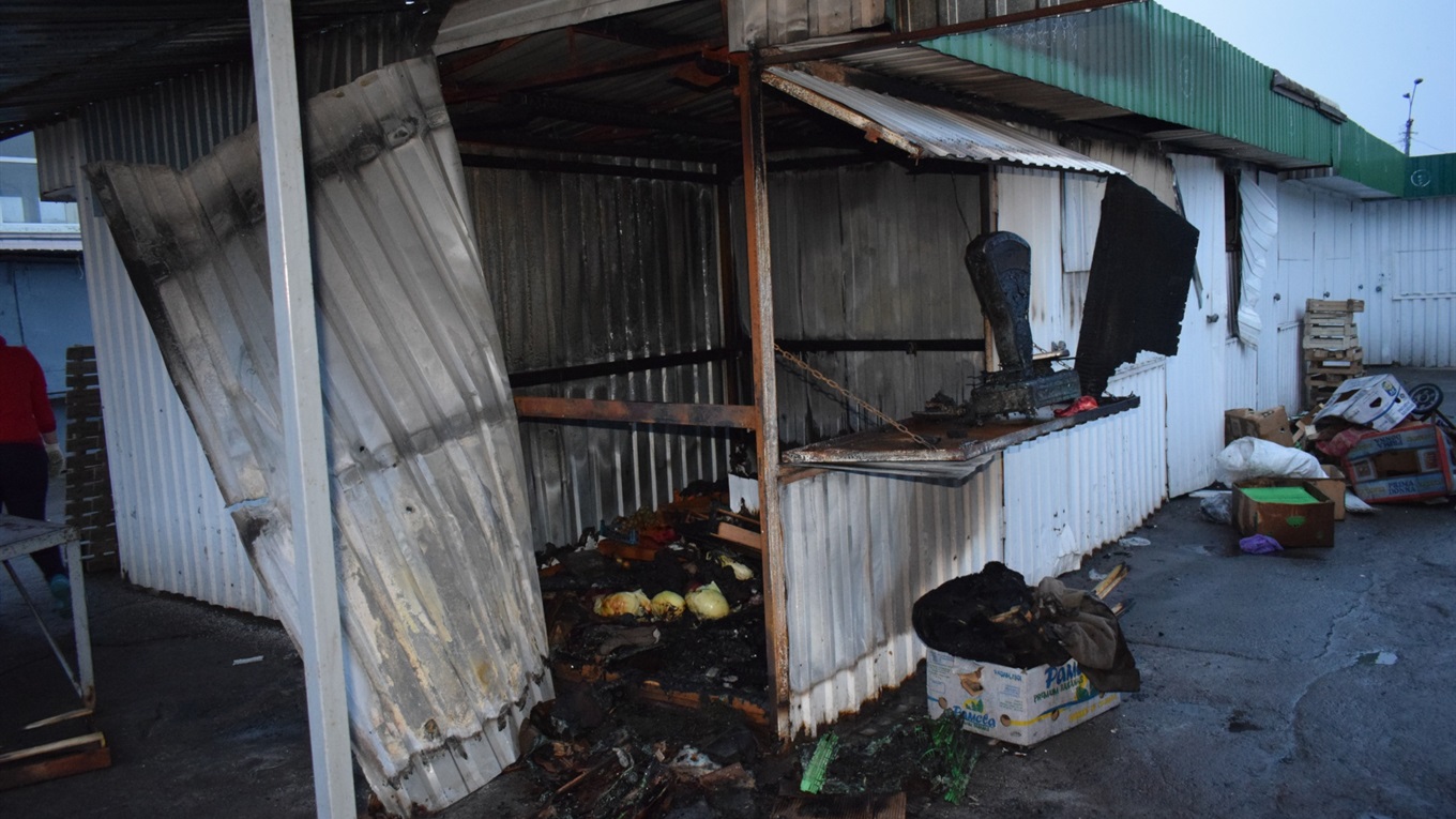 У Новограді ще одна пожежа: що згоріло цього разу