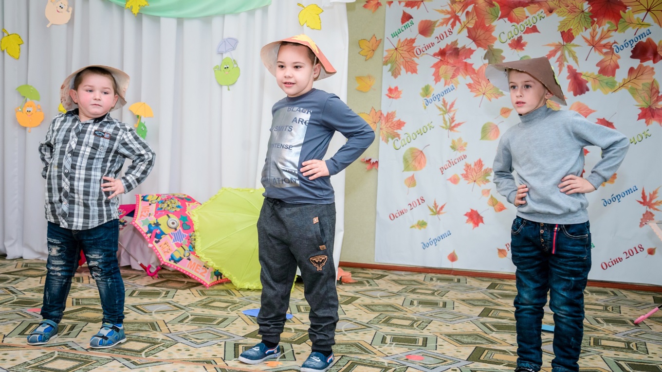 Фоторепортаж зі свята осені у садочку «Веселка»