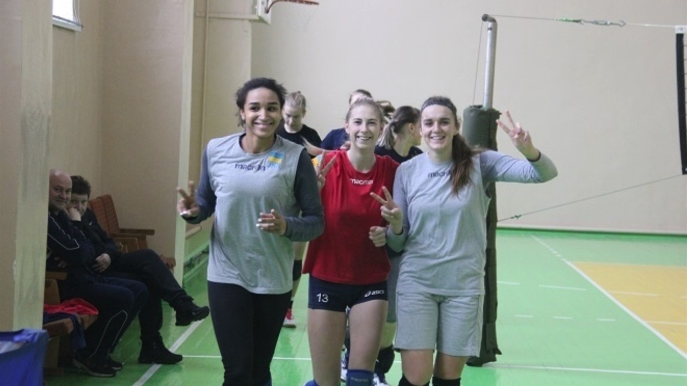У Калинівці юнацька волейбольна  збірна України U-17 готується до міжнародних стартів