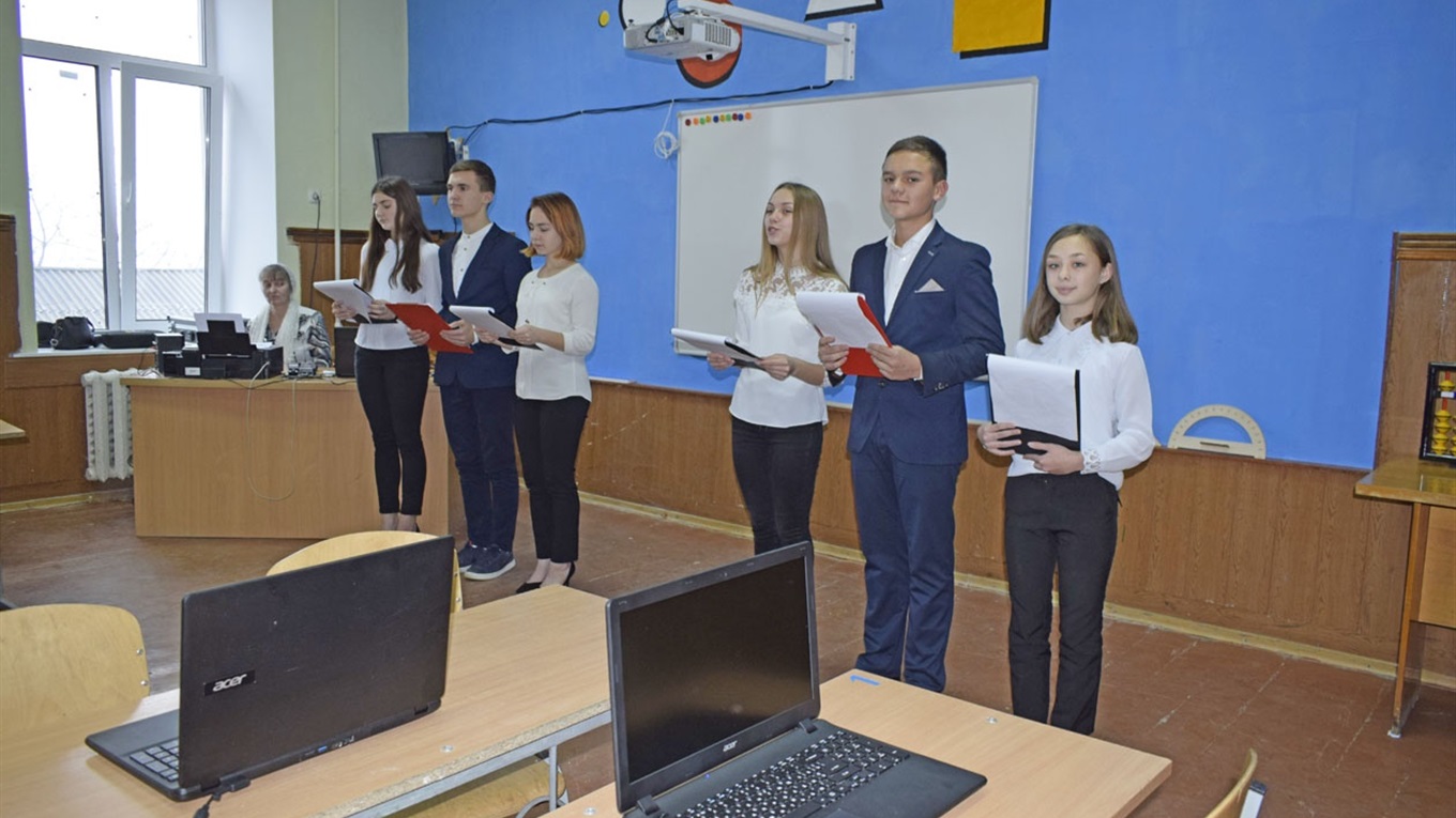 Школи Жмеринки отримали математичні класи
