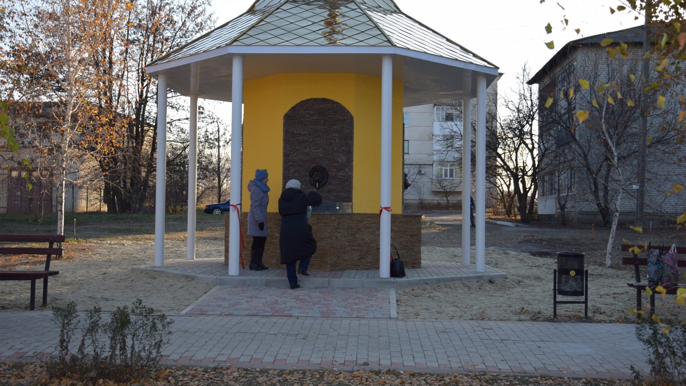 За 50 днів у Троїцькому відбудували бювет питної води