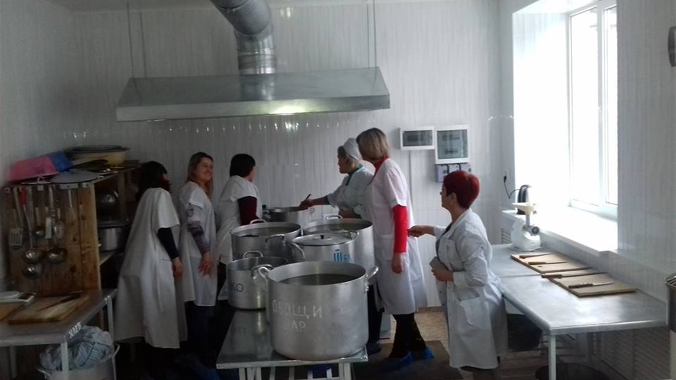 У Волноваському районі  відремонтували харчоблок в дитячому садочку