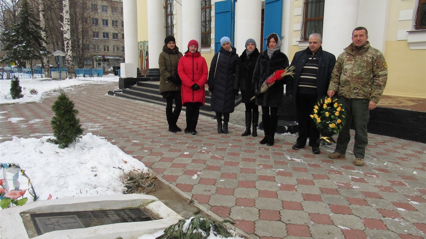 У Попасній вшанували пам’ять жертв голодоморів