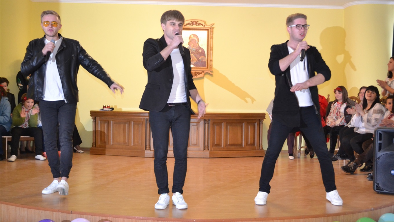 «Дім милосердя» організував концерт, на якому виступили зірки «Голос. Діти» та «X-фактор» 