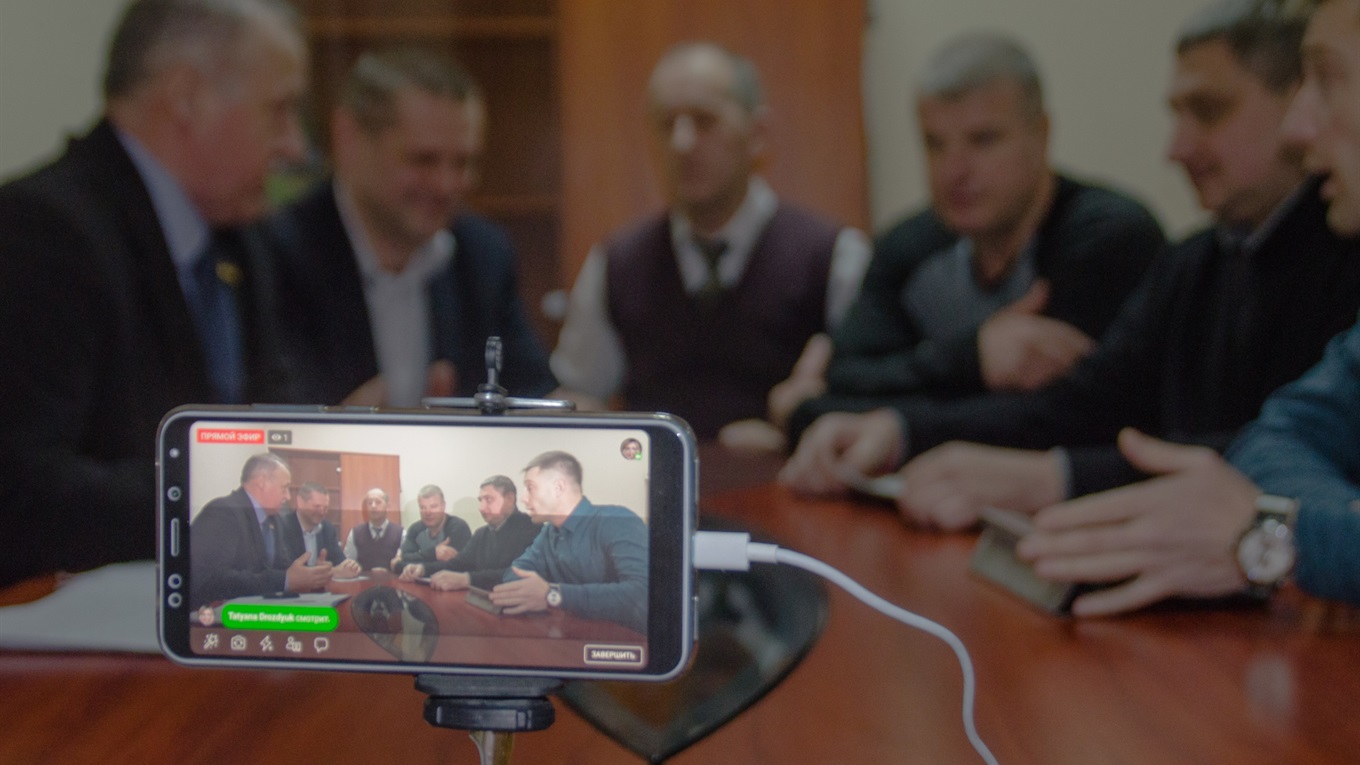 Про бюджет, штати і розвиток міста: депутати міськради обговорили позачергову сесію
