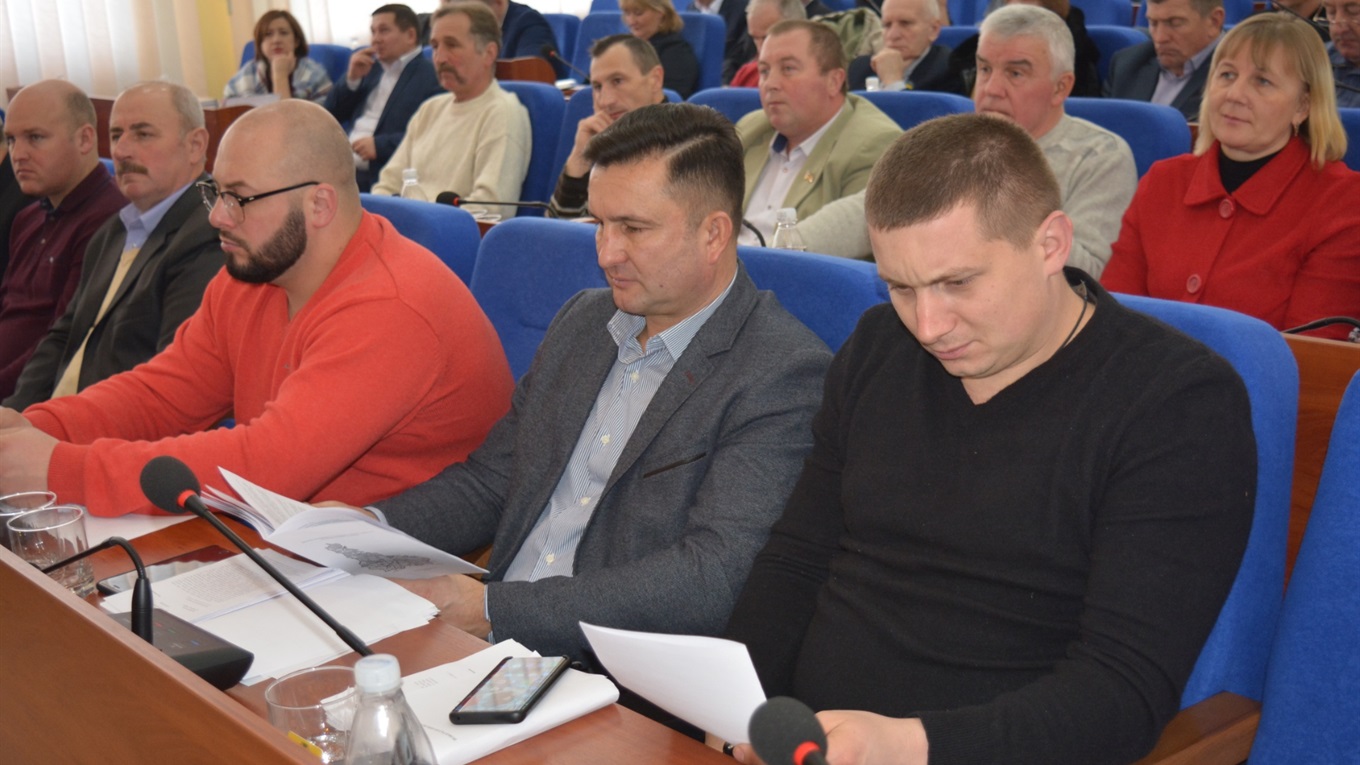 Районну бібліотеку в Новограді поки не закривають
