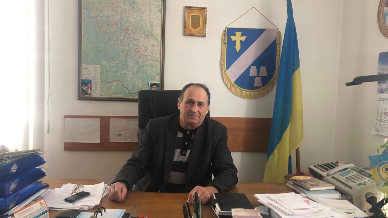 Михайло Срібняк  переміг з перевагою у 165 голосів на виборах голови Новицької ОТГ 