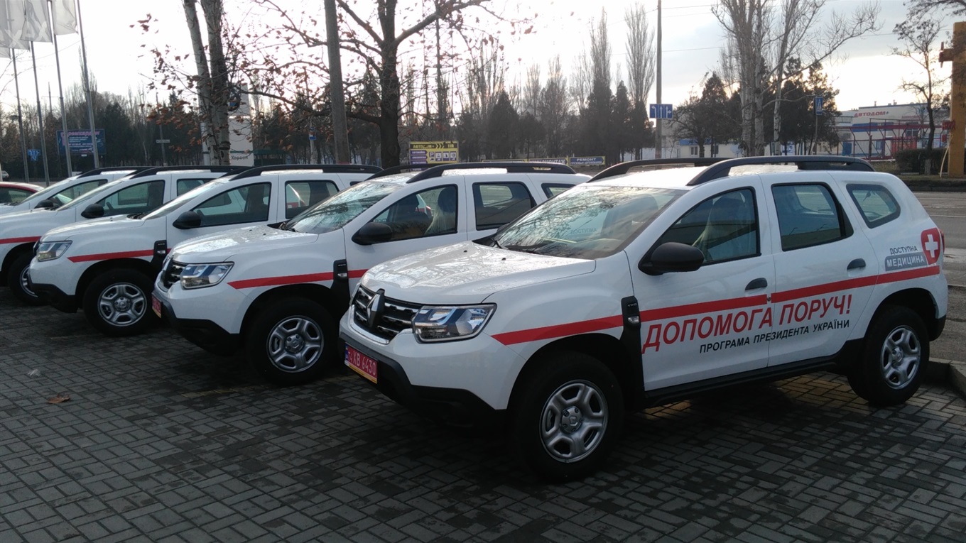 Фотофакт: Вербівська амбулаторія отримала новий службовий автомобіль