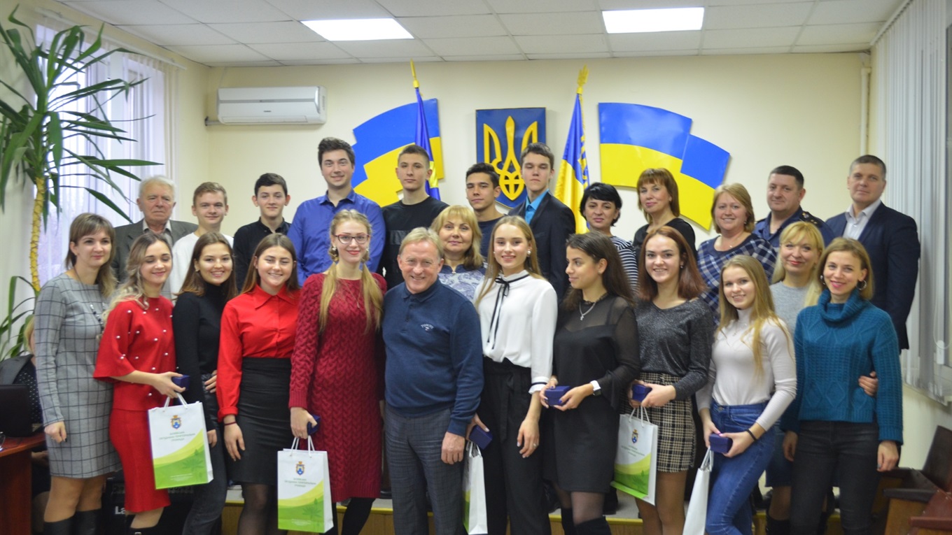 Найрозумніші студенти 2018 року Біляївської громади отримали стипендію від міської ради: хто вони? 