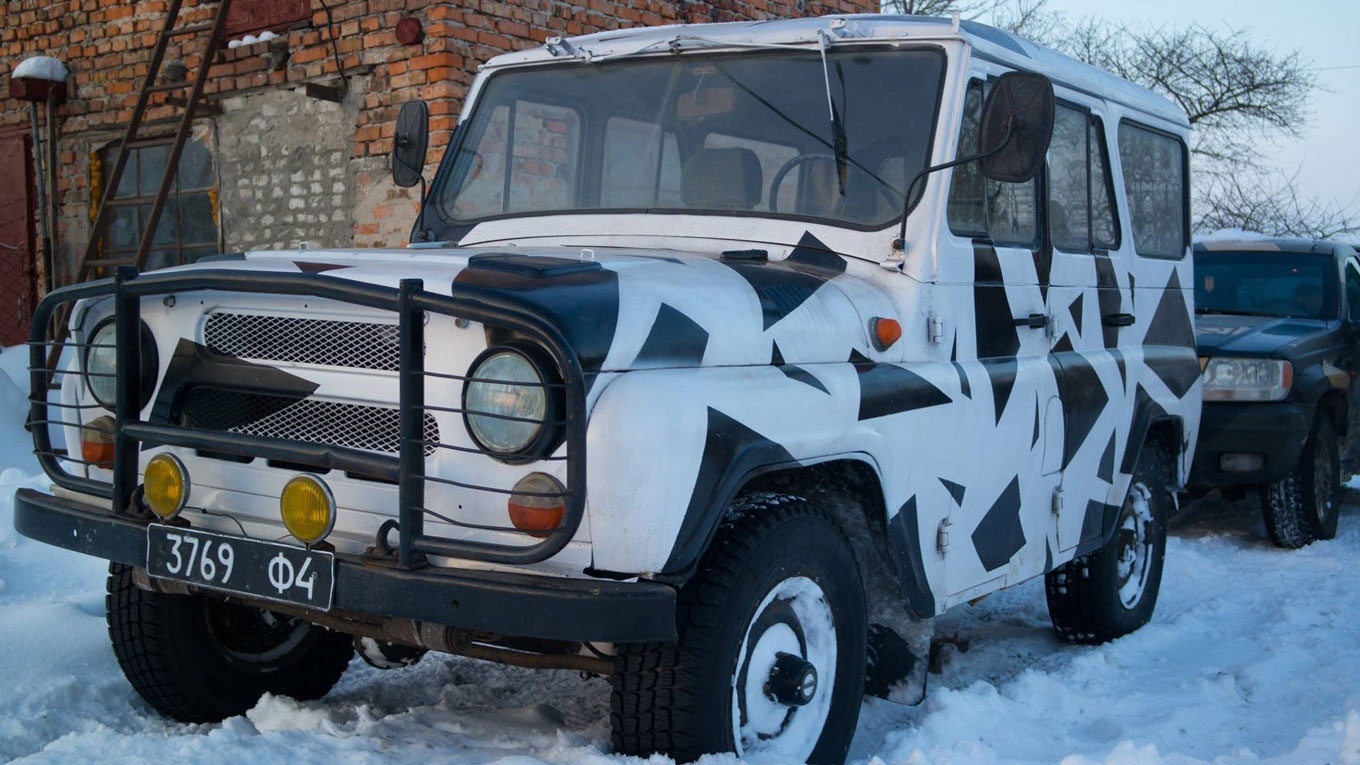 З Конотопа в зону ООС передали автомобіль УАЗ