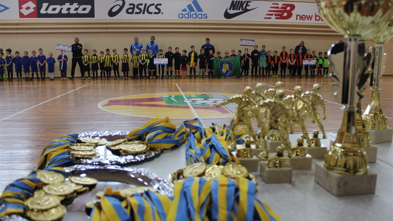 В Попасной пройдут игры Чемпионата области по мини-футболу среди юношей