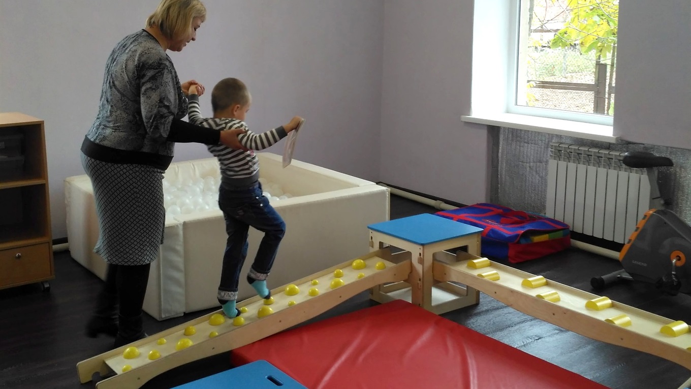 Хто у Гуляйполі допомагає дітям з інвалідністю долати свої страхи та проблеми