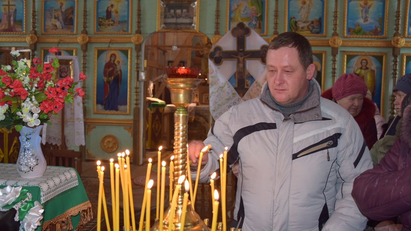 Як троїчани Водохреще святкували