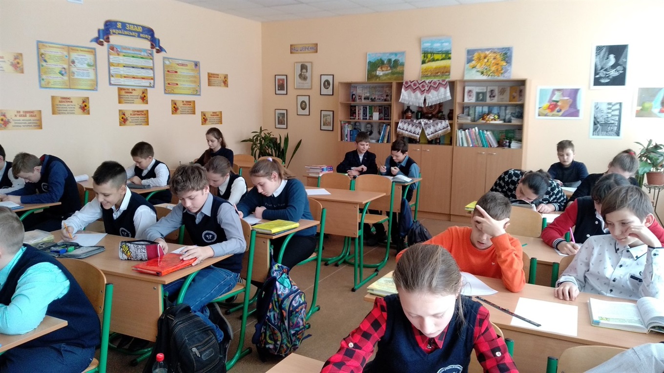 Волноваські школярі з учнями Хмельниччини організували спільну акцію
