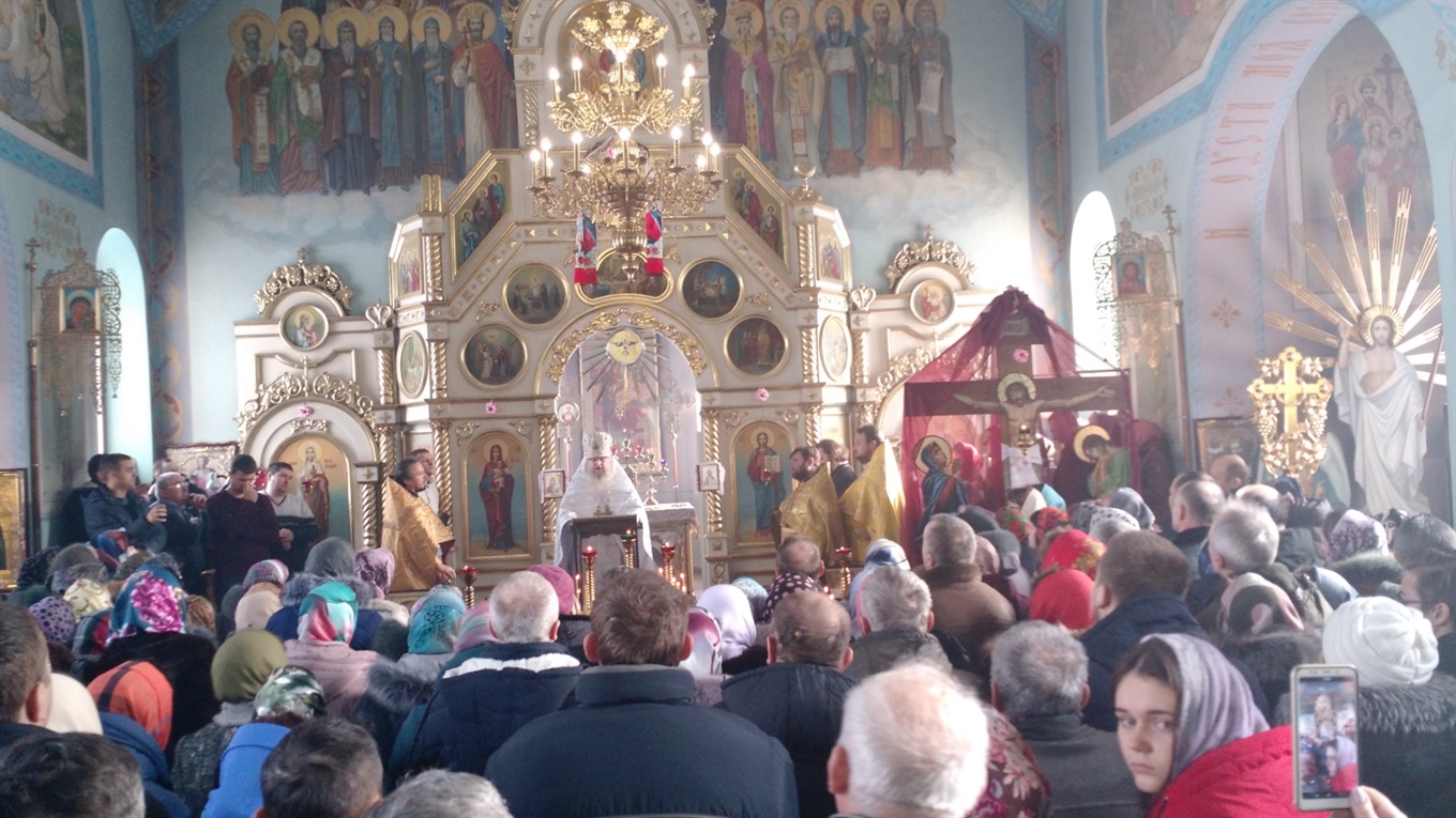 У Заболотті більшість присутніх у храмі забажали лишитися у підпорядкуванні російської церкви (нове)