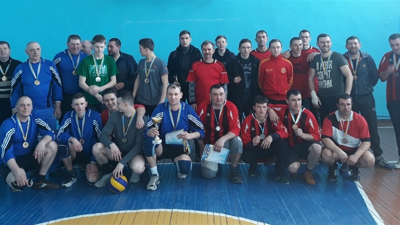 Новоолександрівські волейболісти вибороли чемпіонський титул в районних змаганнях