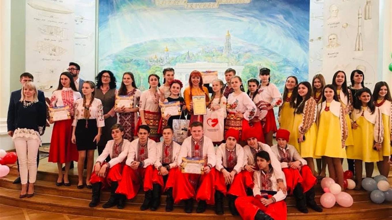 Творчий колектив Попаснянської школи зайняв призове місце на Всеукраїнському конкурсі