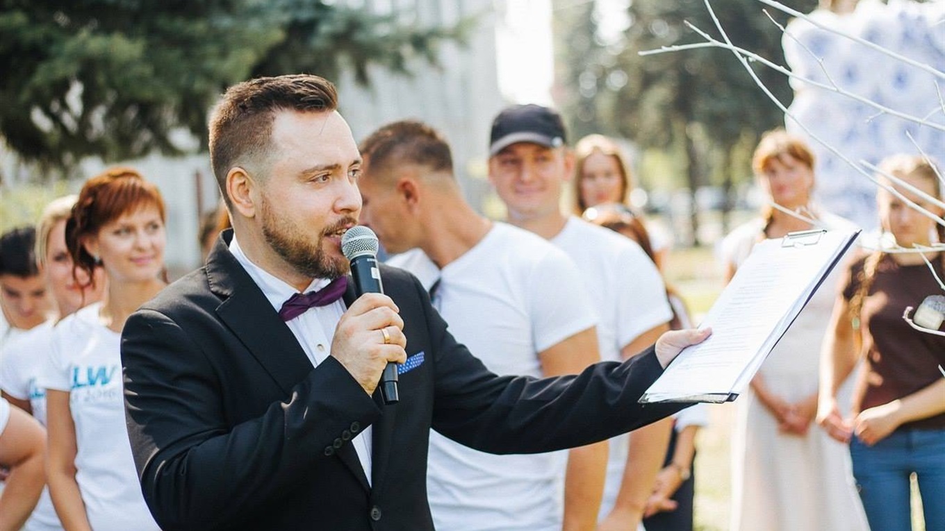 Маркетолог из Донецка стал «некислым» стендапером и открыл креативное агентство в Мирнограде