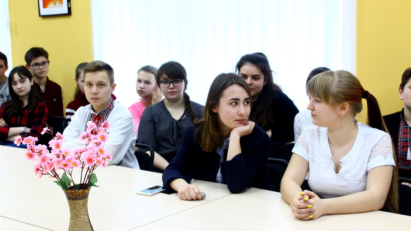 Гендерна рівність: як до цього питання ставляться учні Попаснянського району