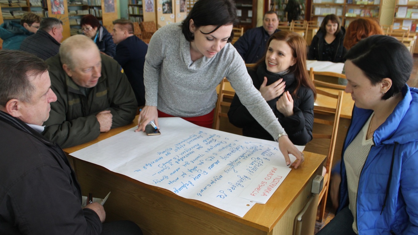 Сортування сміття, туризм та освітні округи: як розвиватимуть Гуляйпільську громаду