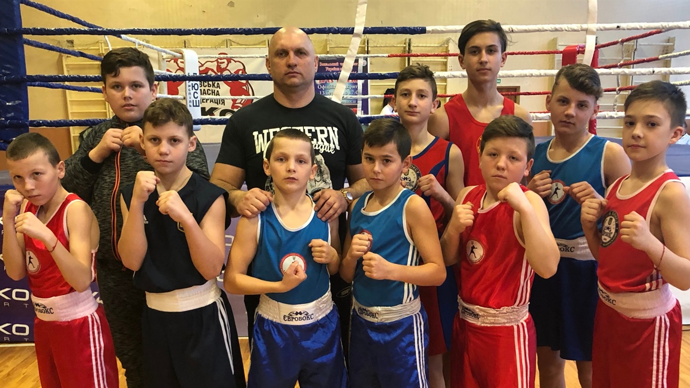 Новоградські боксери повернулися із зонального чемпіонату України з нагородами
