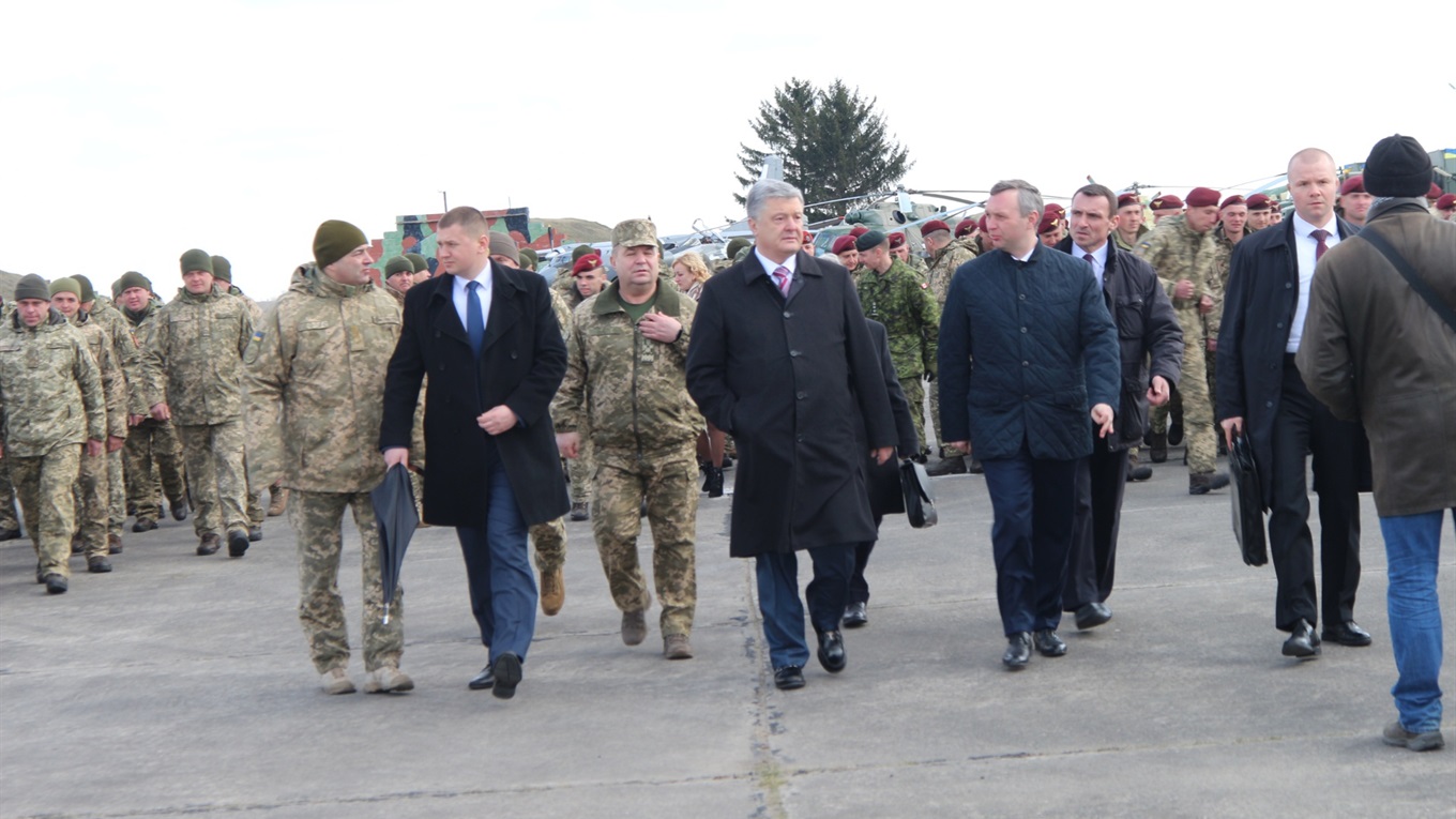   Президент передав Збройним Силам військову техніку