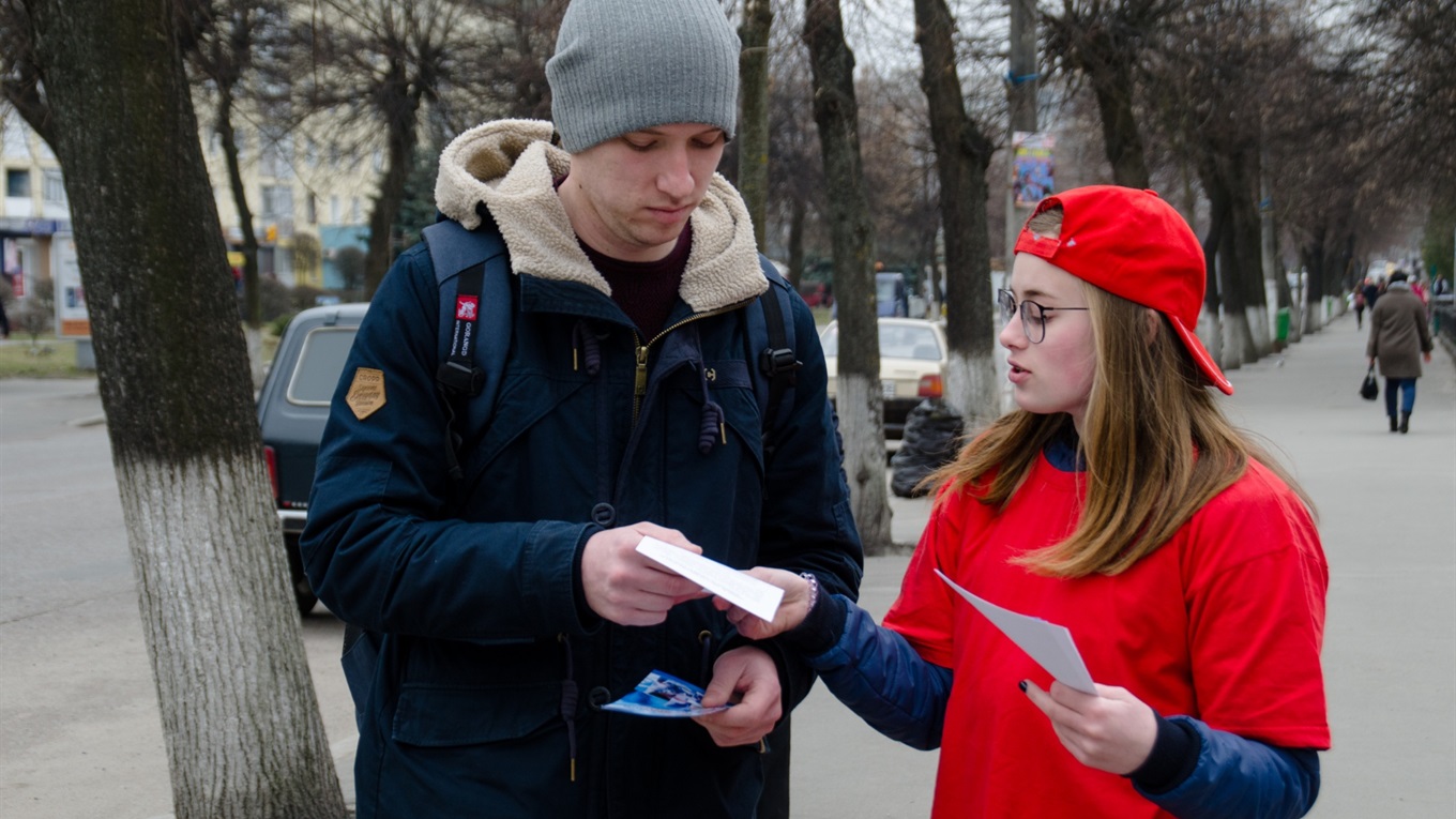 Студенти медколеджу провели акцію до Дня туберкульозу